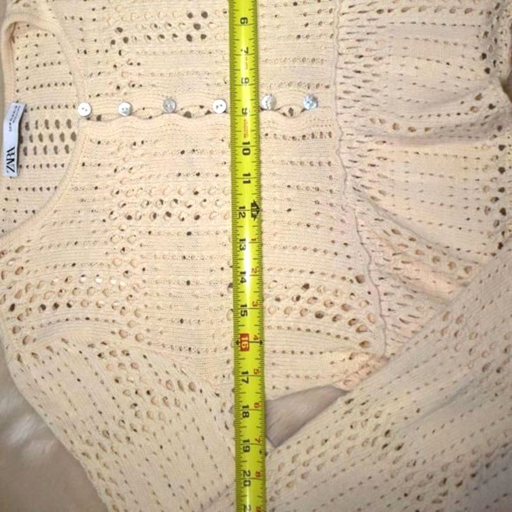 Zara Knit Cardigan Sweater Blouse M Cream Ruffle Button Up Flared Sleeve - Picture 7 of 16